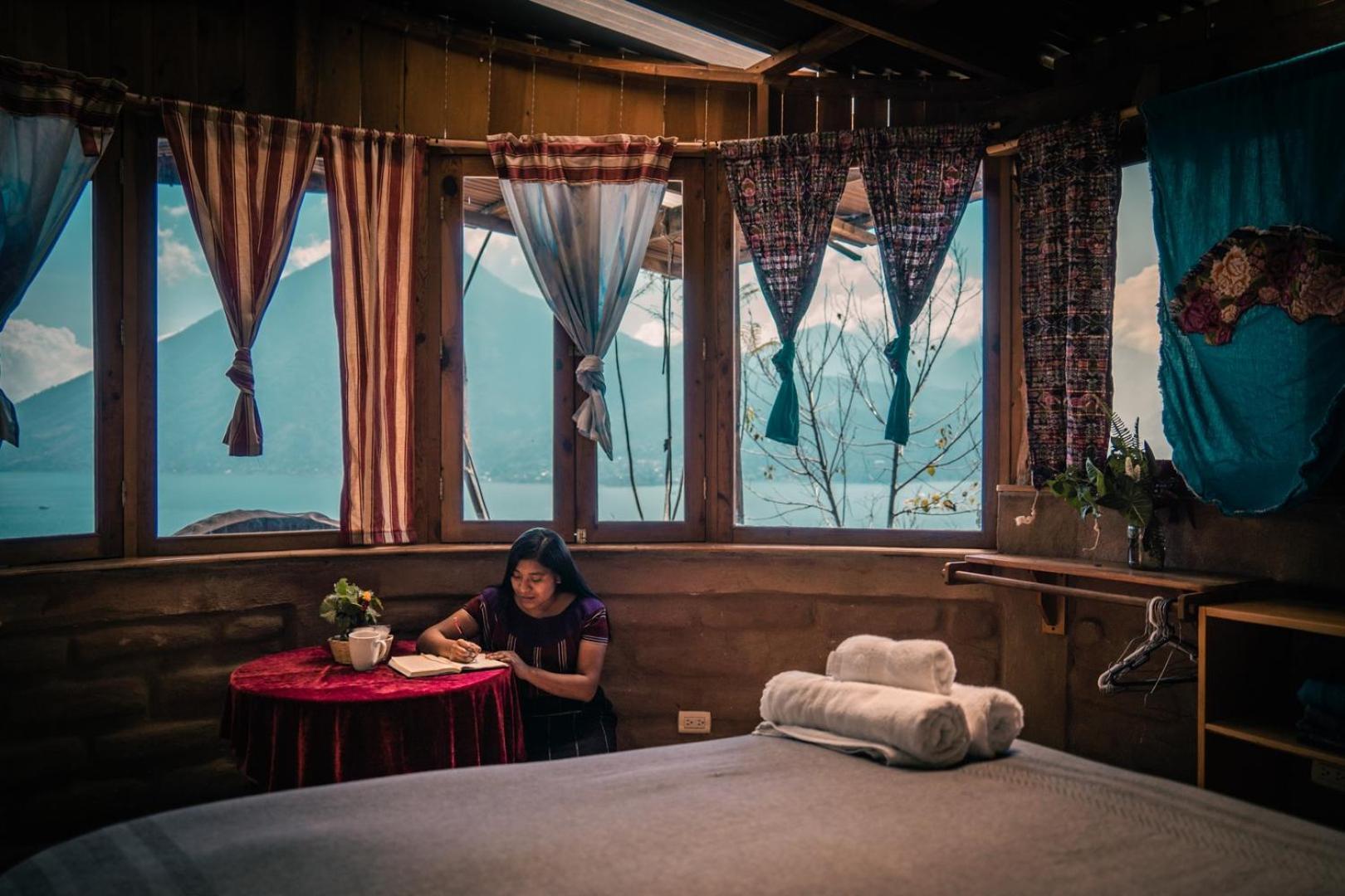 Eagle's Nest Atitlan 3*